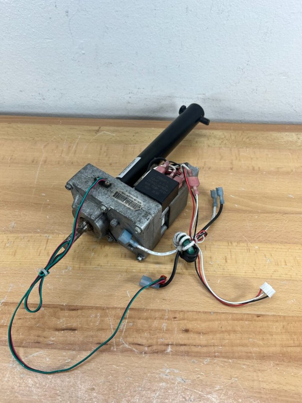 NordicTrack 1750 NTL14221.2 Treadmill Incline Lift Motor SjJ1-12 406125